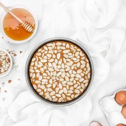 USA Pan 3 Piece Round Cake Pan Set Hot